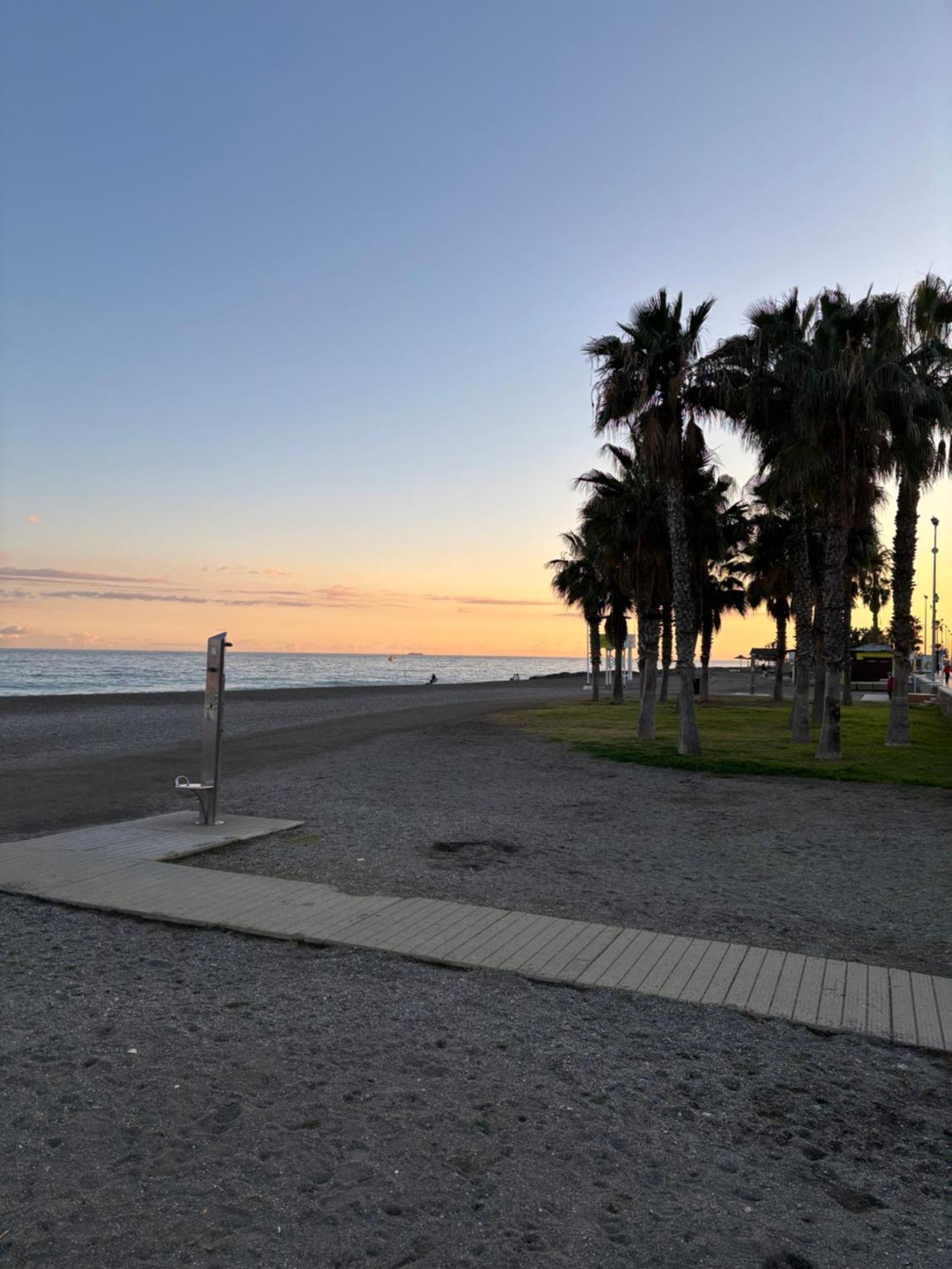 Estudio En Torre Del Mar A 3 Minutos Andando De La Playa Екстер'єр фото